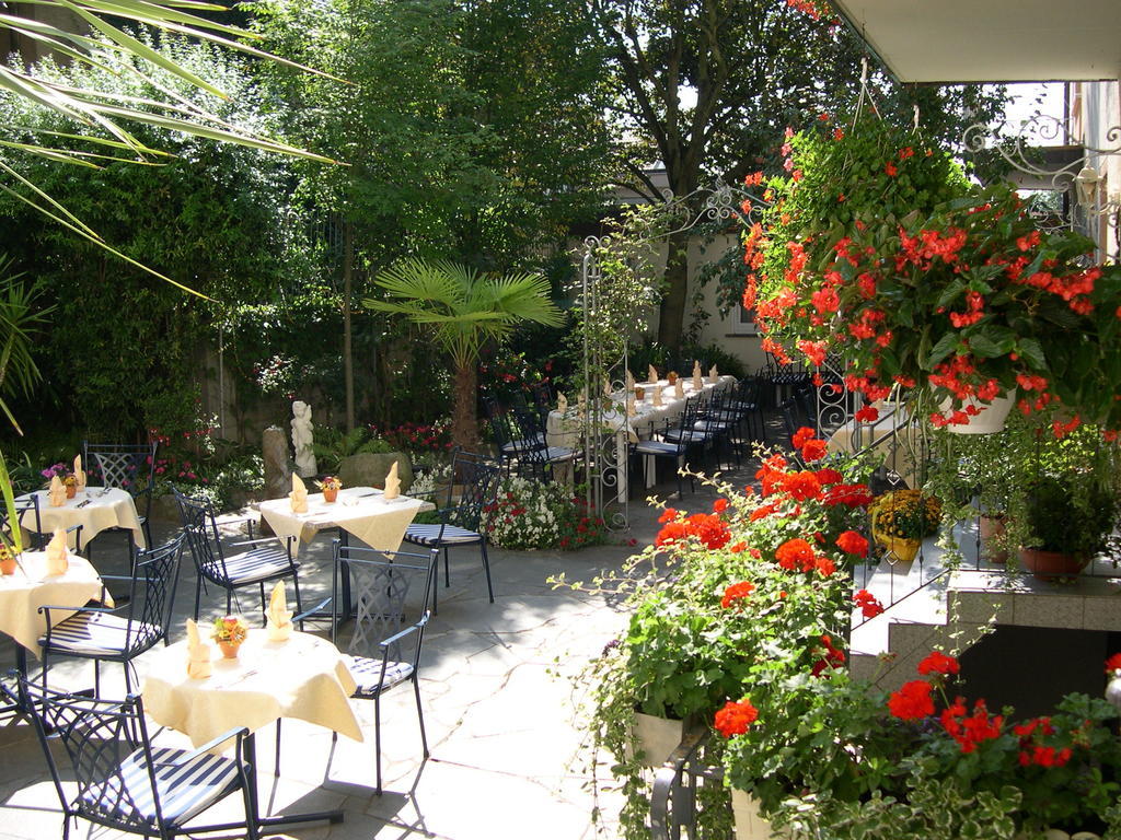 Hotel Anika Neuenburg am Rhein Exterior photo